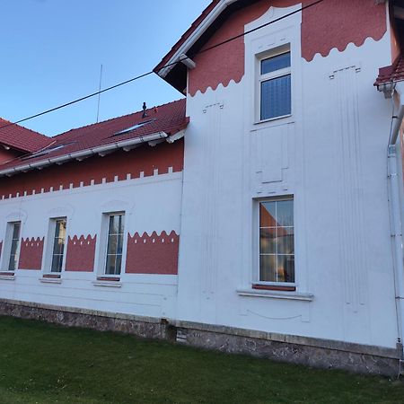 Apartman Ptice Exterior photo