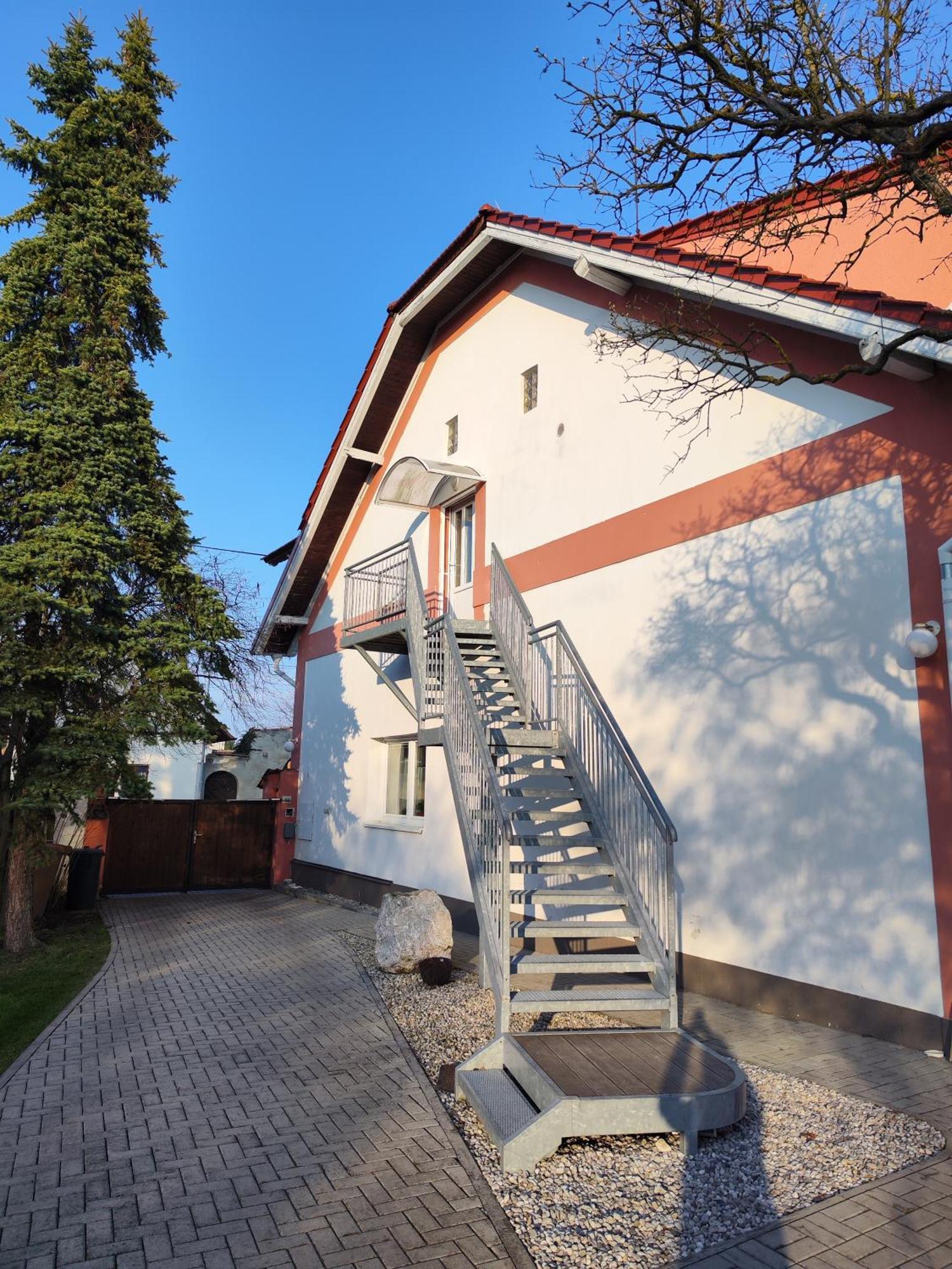 Apartman Ptice Exterior photo